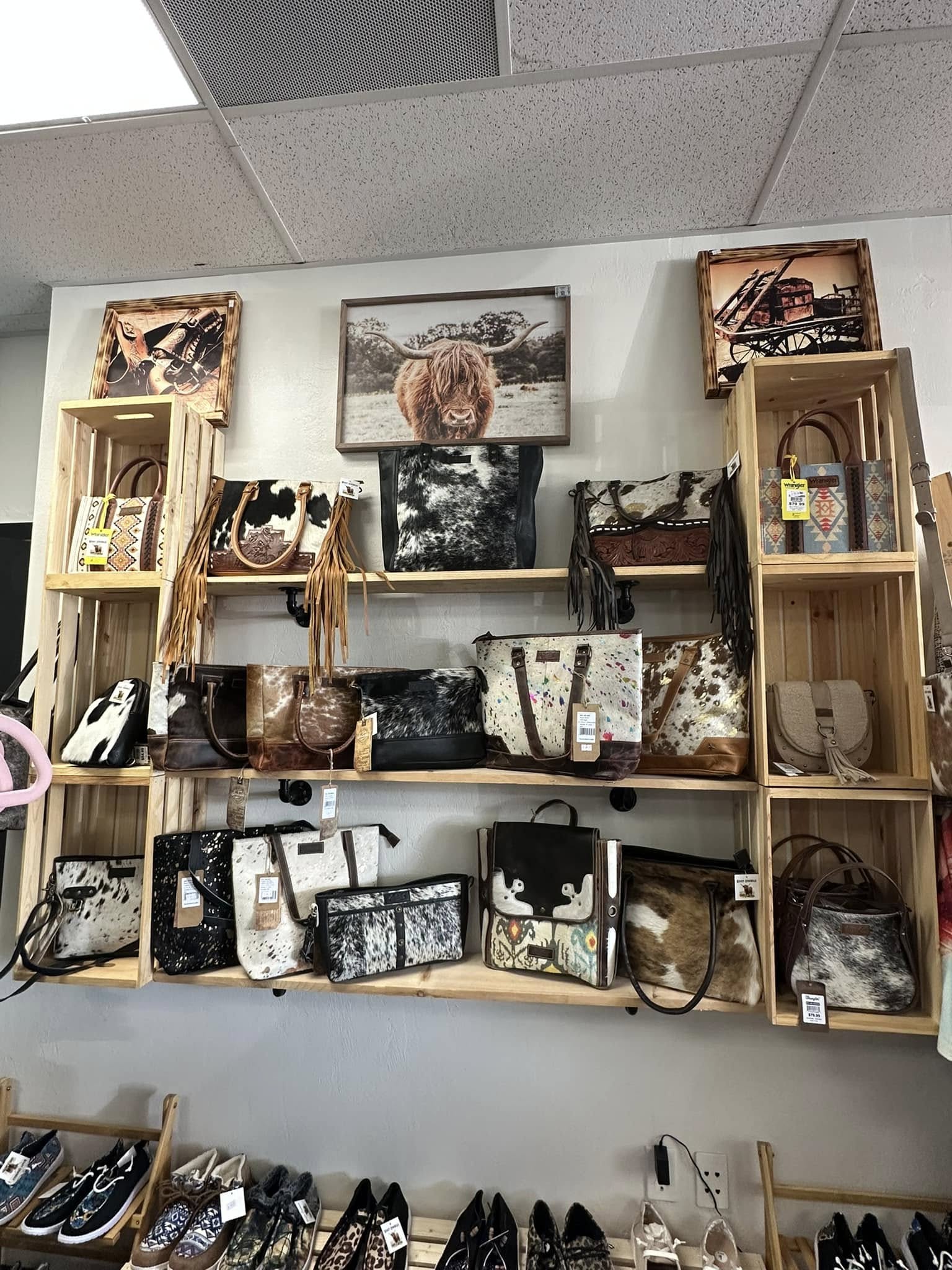 Purses & Wallets