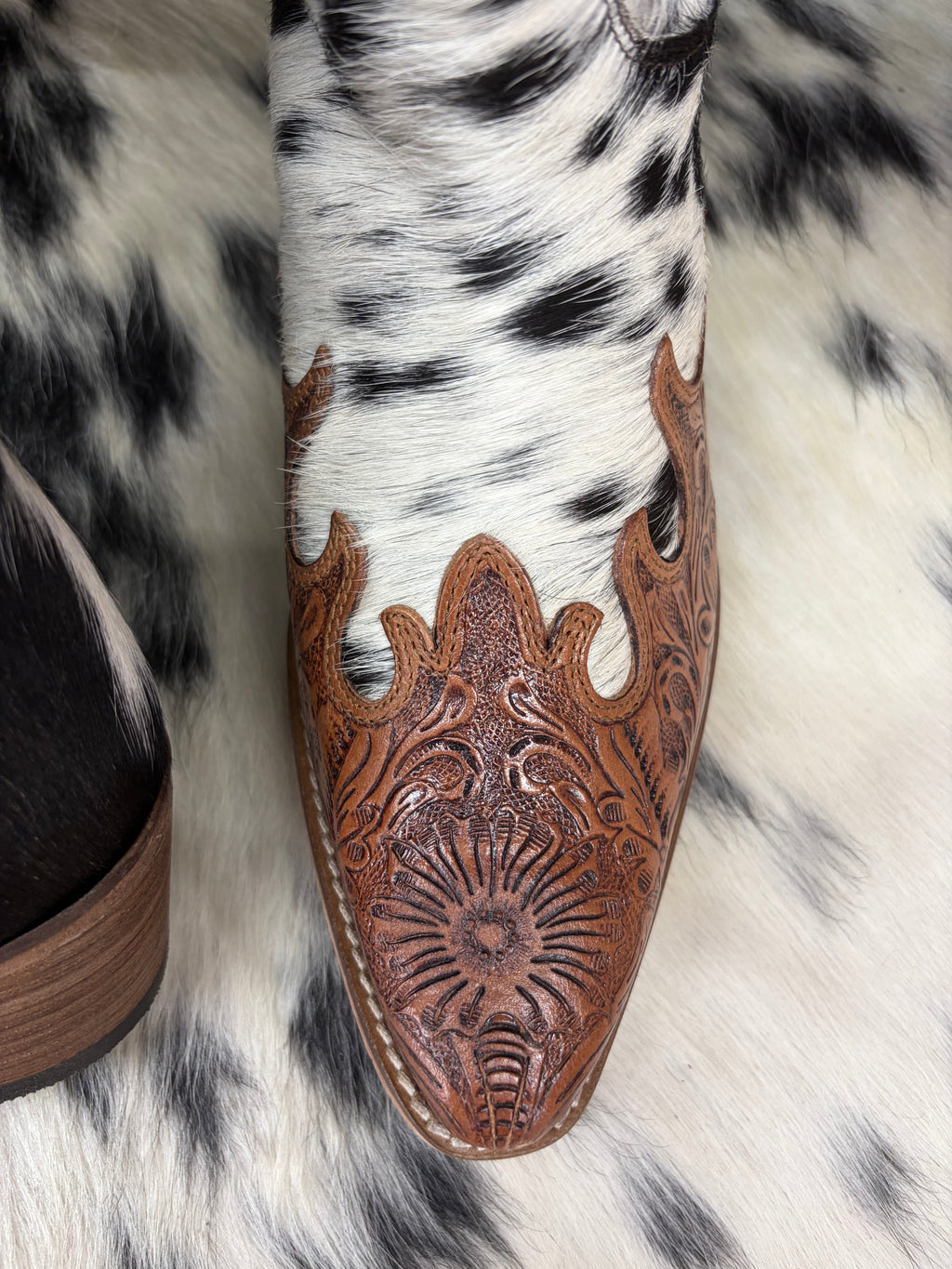 Myra Cowhide boots size 10