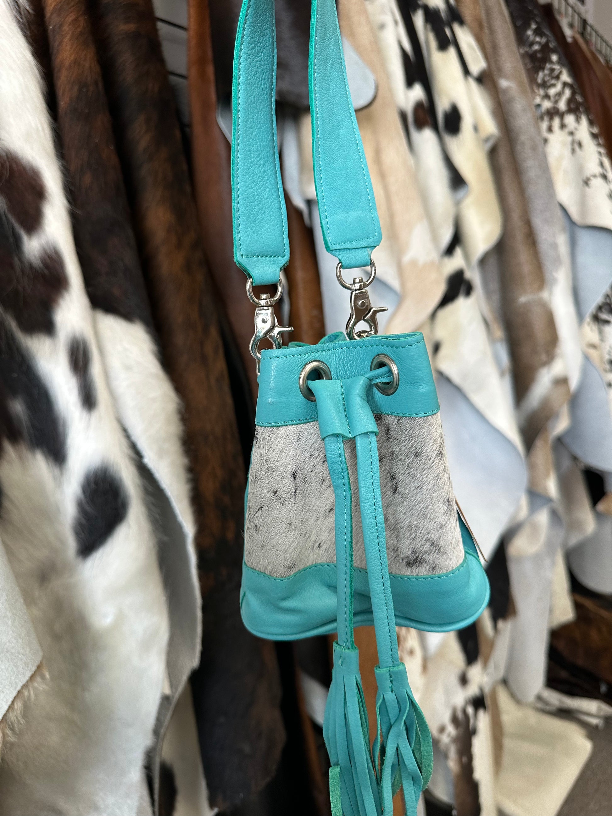 Cowhide drawstring crossbody - KIDS