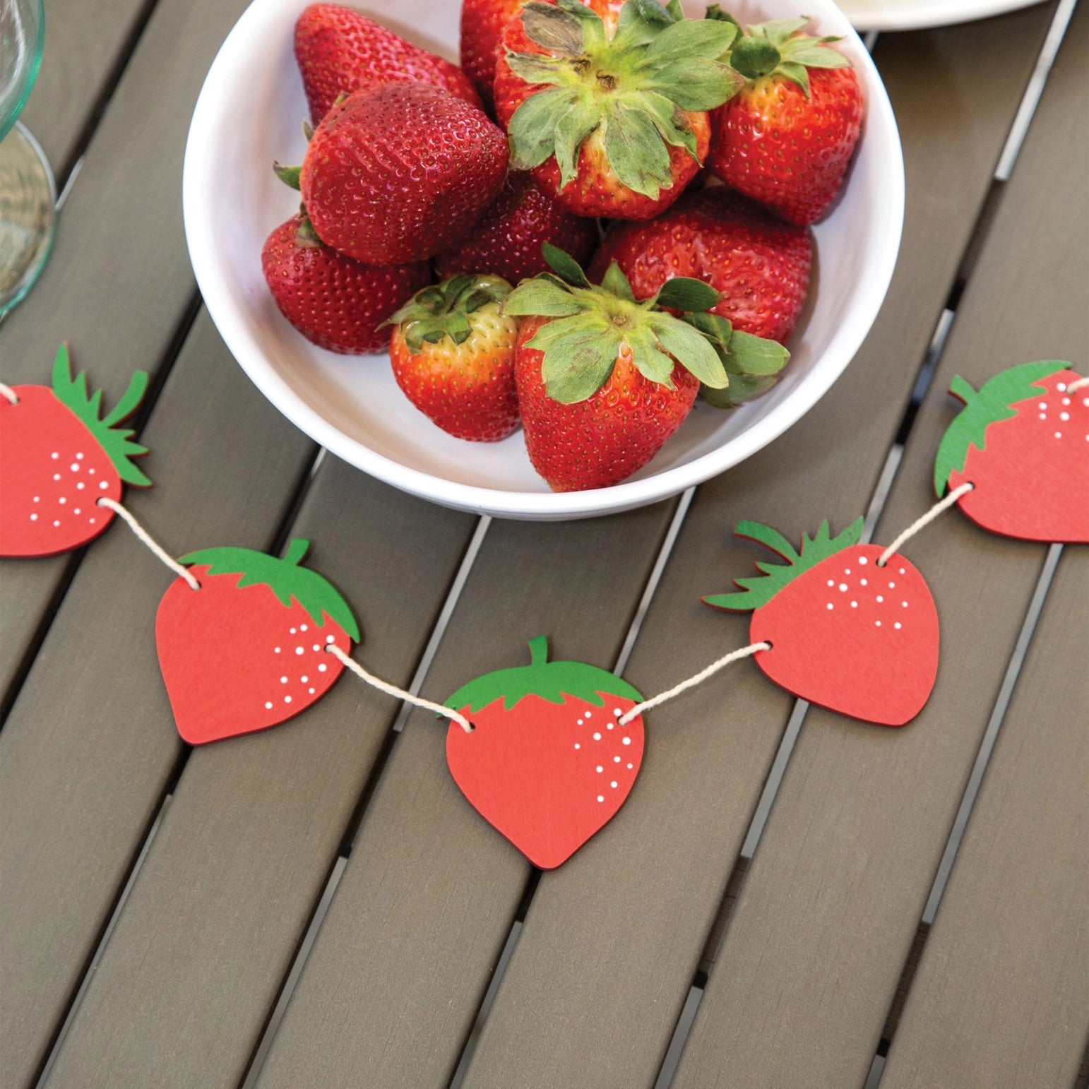 Wooden Strawberry Mini Garland